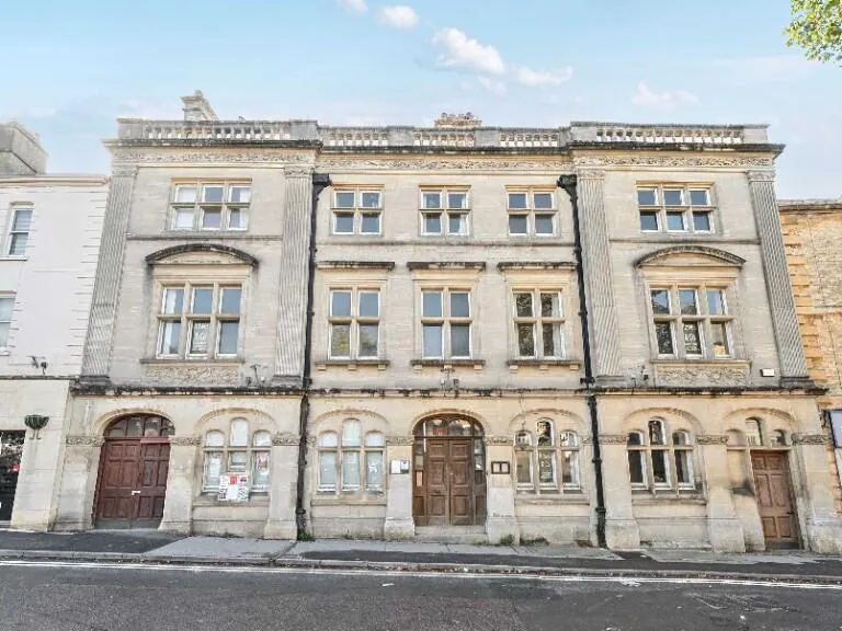 property Compatible Images}