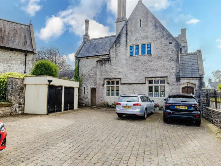 property Compatible Images}