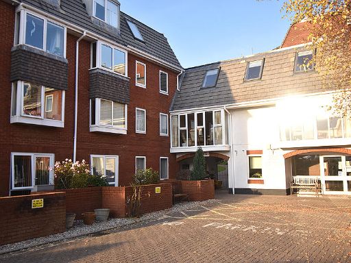 Similar property image