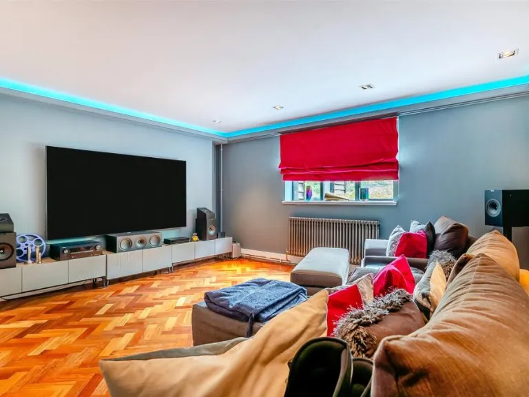 property Compatible Images}