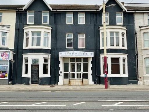 Similar property image