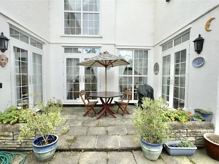 property Compatible Images}