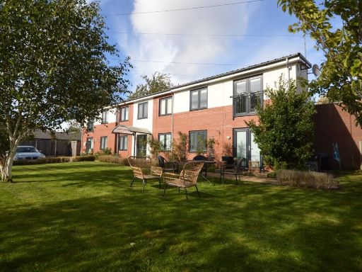 Similar property image