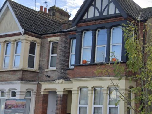 Similar property image