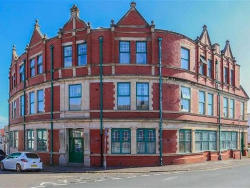 Similar property image