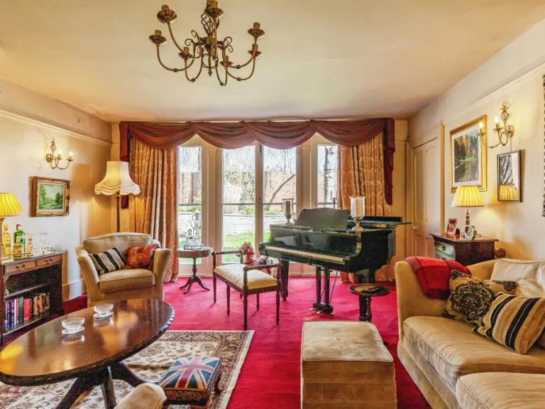 property Compatible Images}