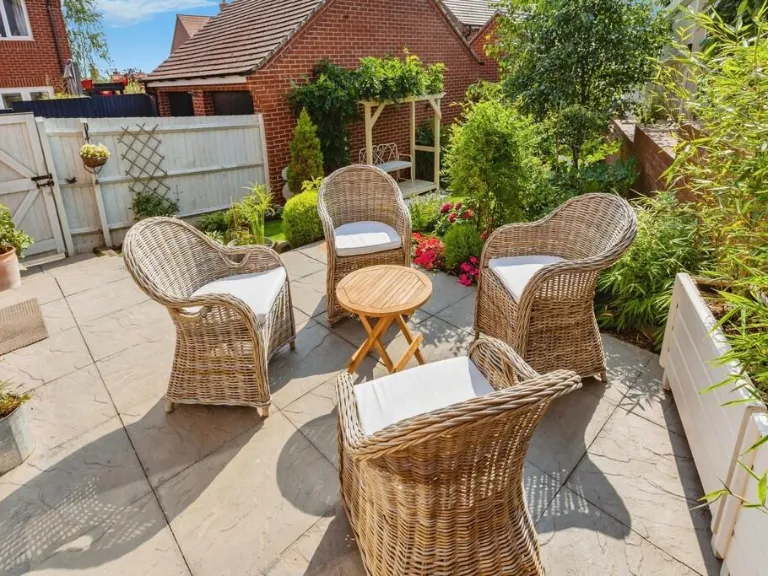 property Compatible Images}