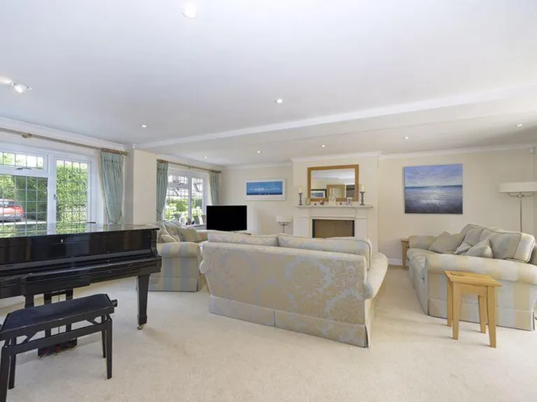 property Compatible Images}