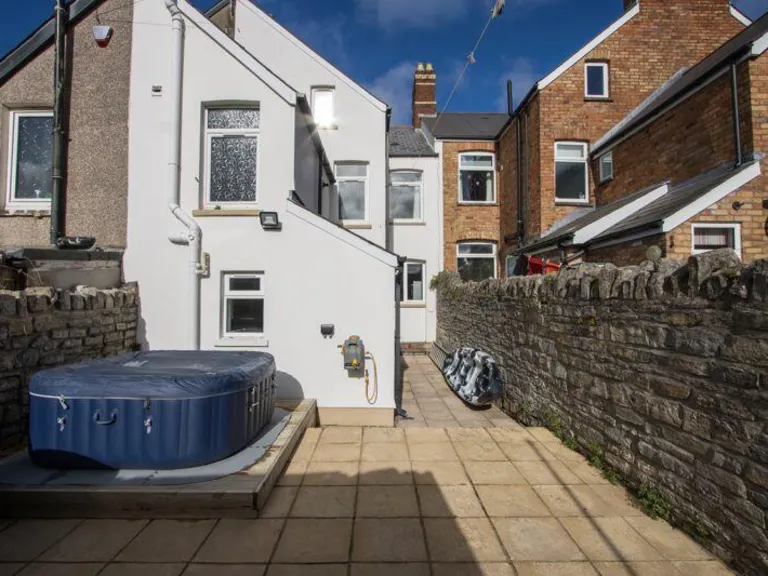 property Compatible Images}
