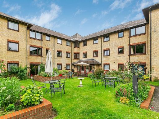 Similar property image