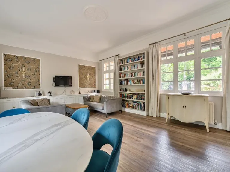 property Compatible Images}