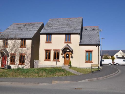 Similar property image