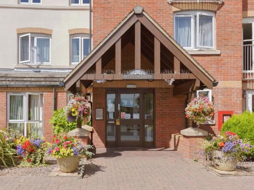 Similar property image