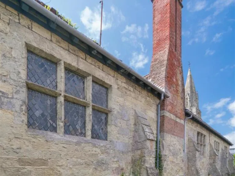 property Compatible Images}