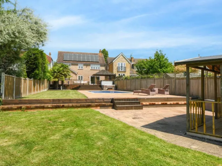 property Compatible Images}