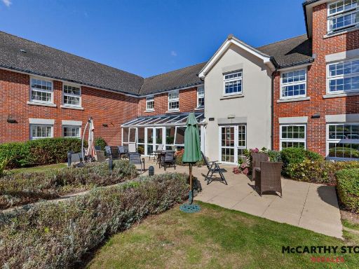 Similar property image