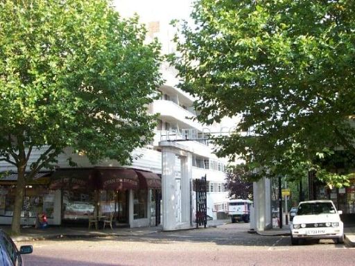 Similar property image