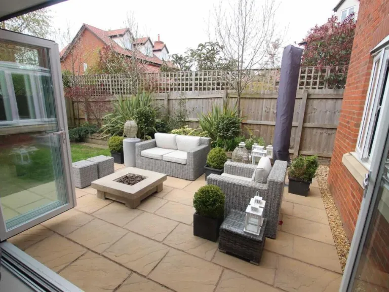 property Compatible Images}