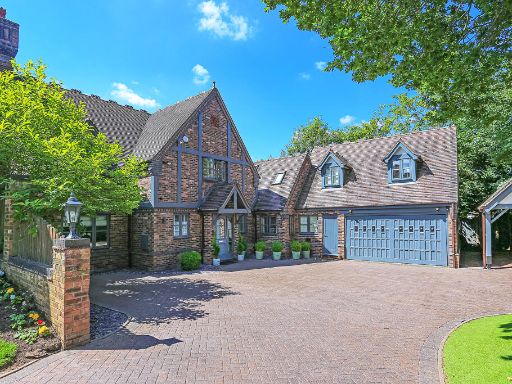 Similar property image