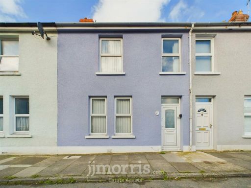 Similar property image