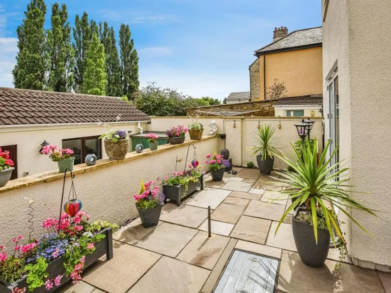 property Compatible Images}