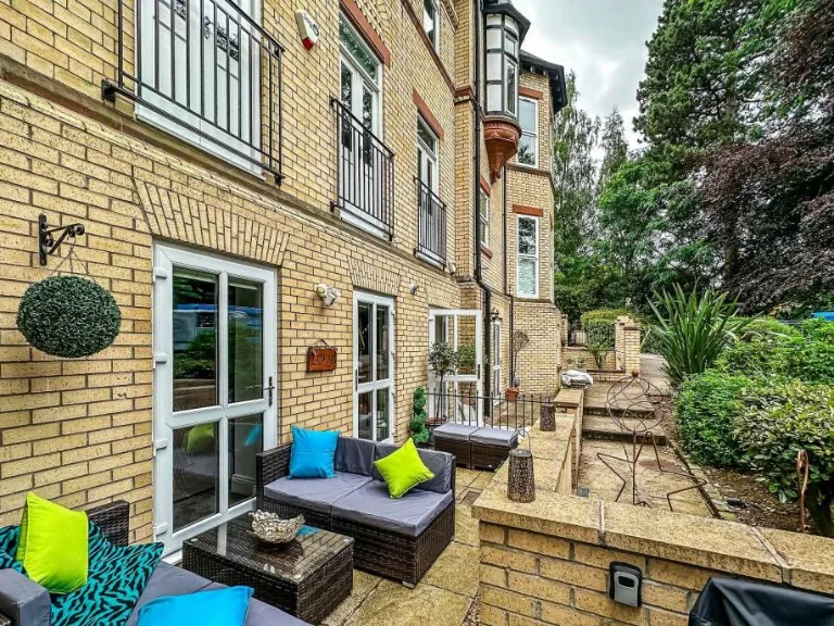 property Compatible Images}