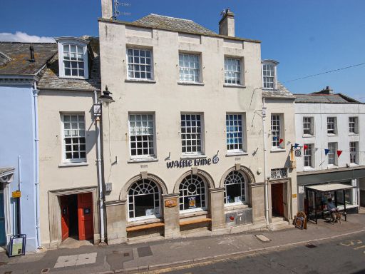 Similar property image