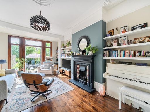 Similar property image