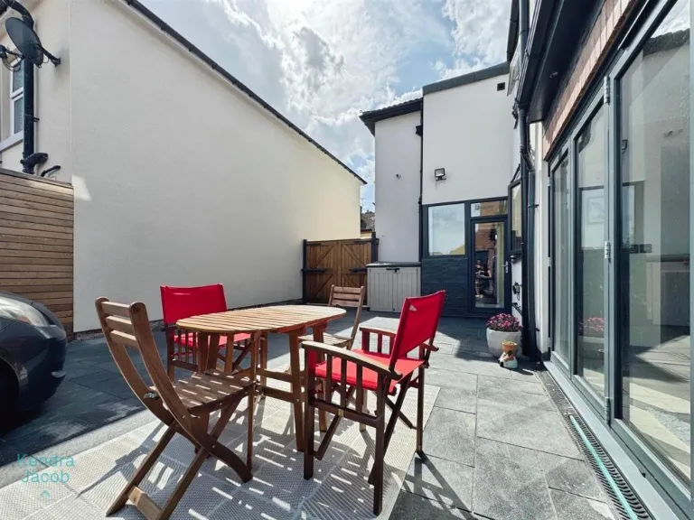 property Compatible Images}