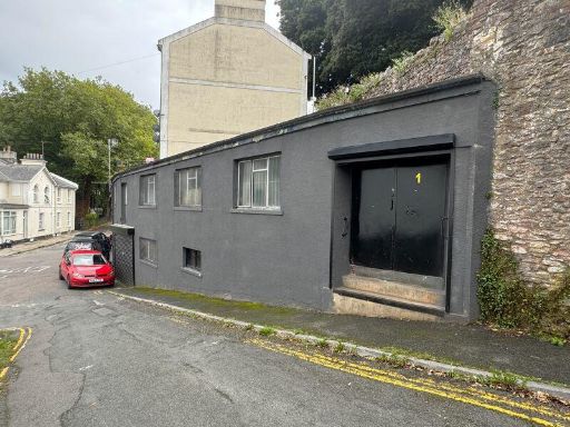 Similar property image