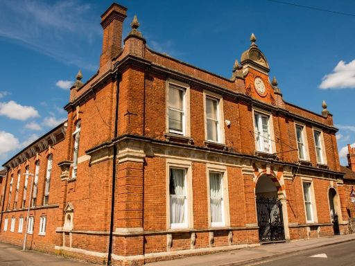 Similar property image