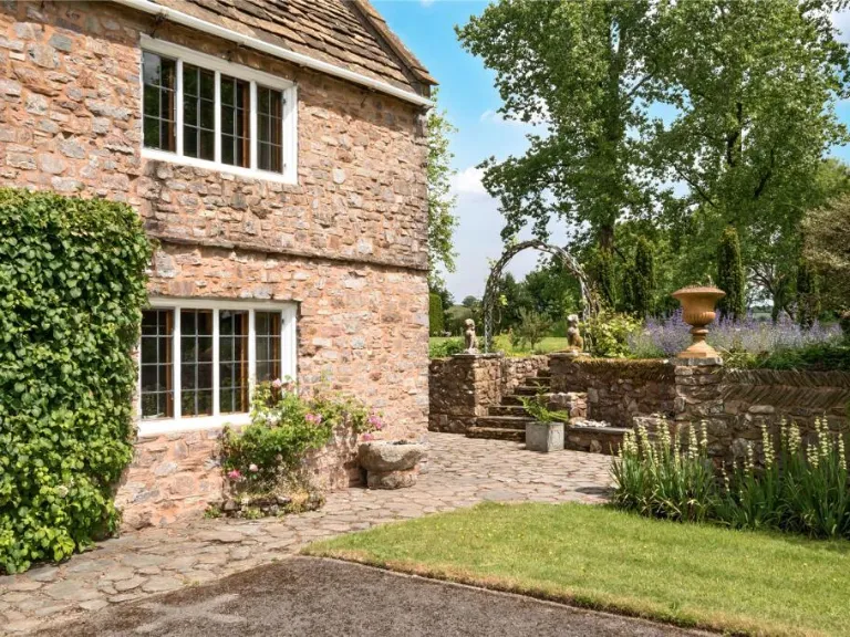 property Compatible Images}