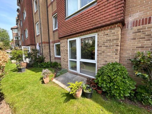 Similar property image