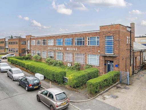 Similar property image