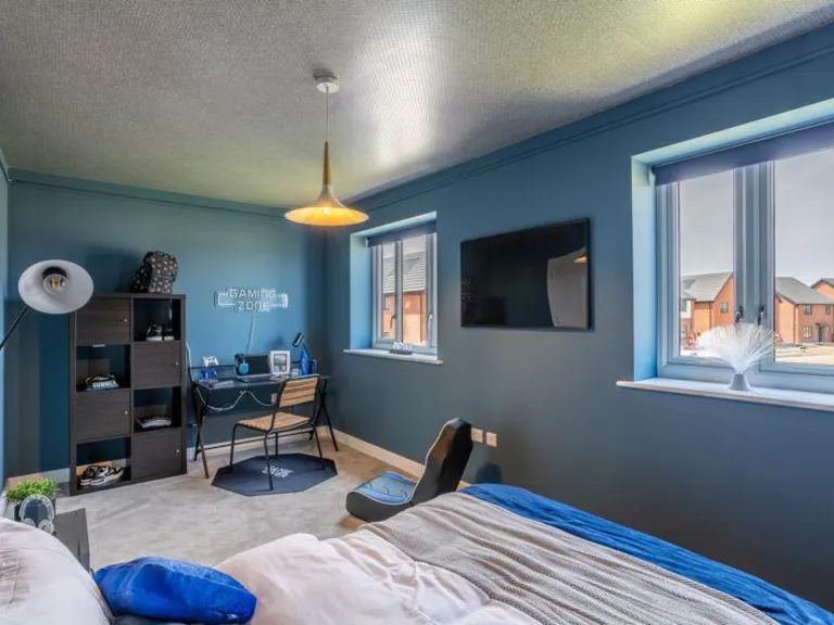 property Compatible Images}