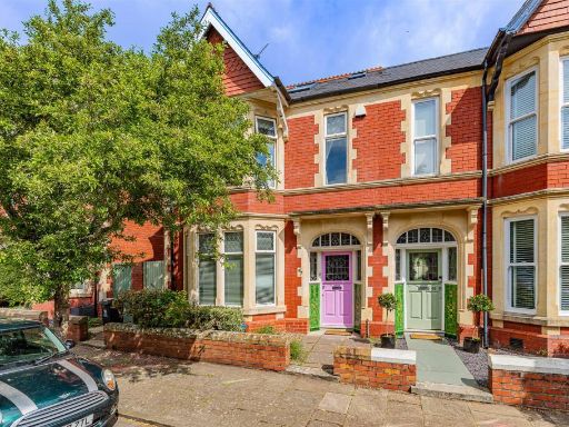 Similar property image