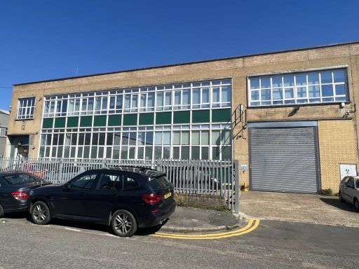 Similar property image