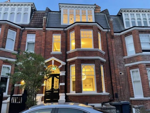 Similar property image