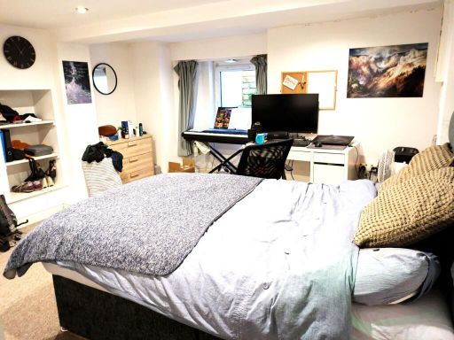 Similar property image