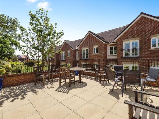 Similar property image