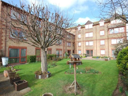 Similar property image