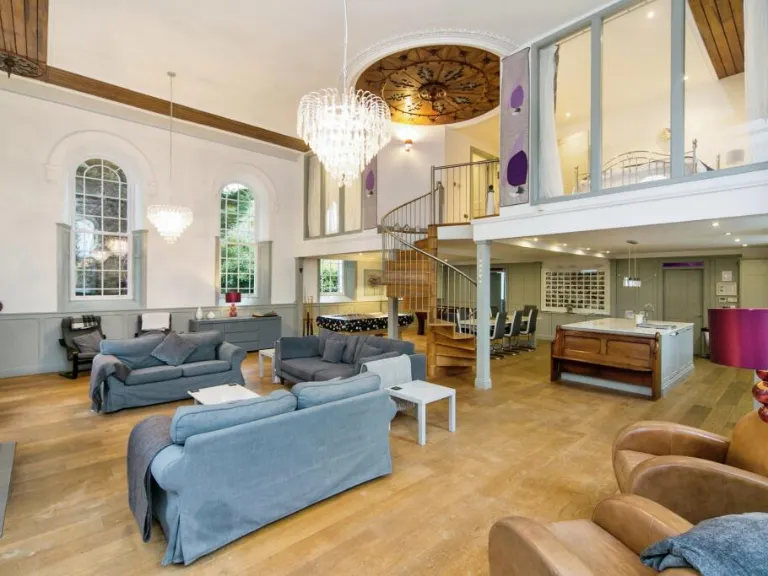property Compatible Images}