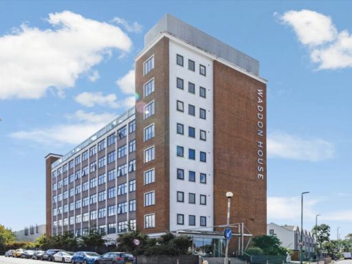 Similar property image