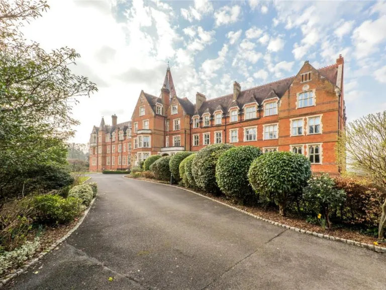 property Compatible Images}