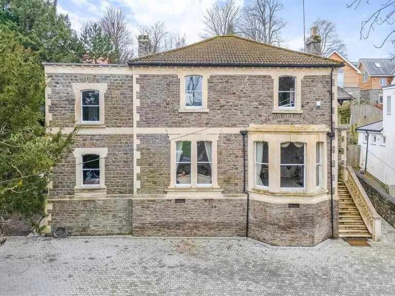 property Compatible Images}