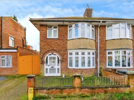 Similar property image