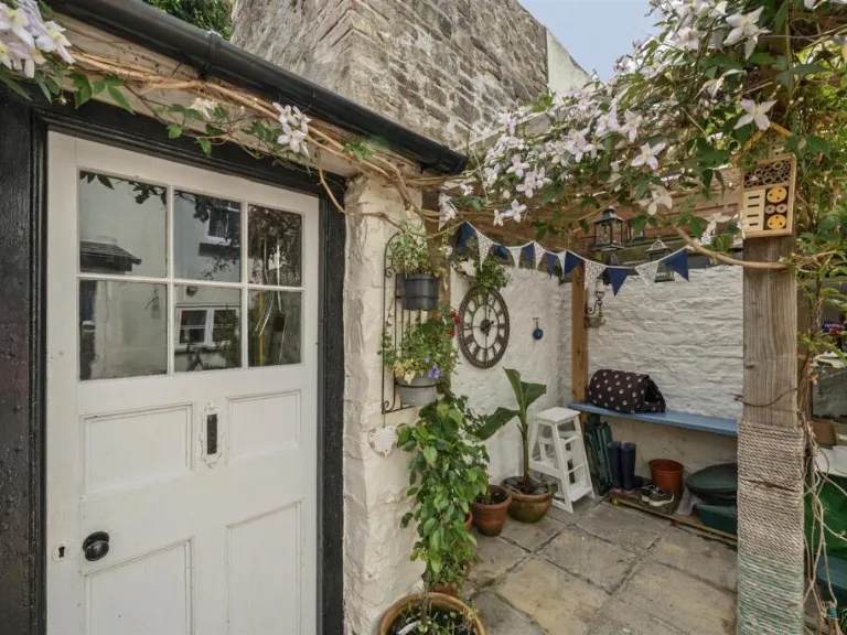 property Compatible Images}