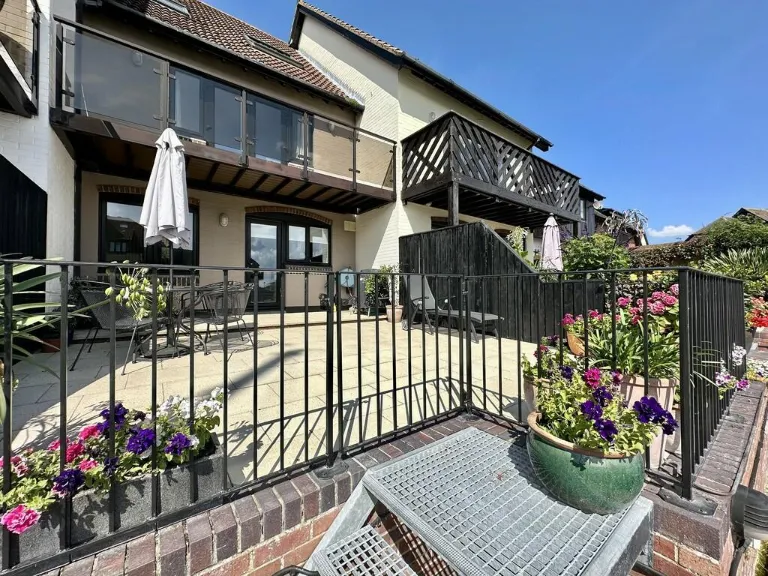 property Compatible Images}