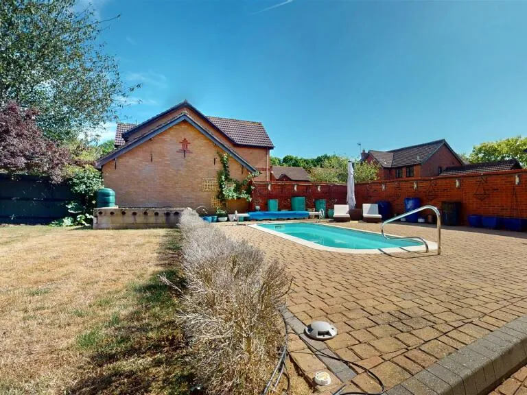 property Compatible Images}