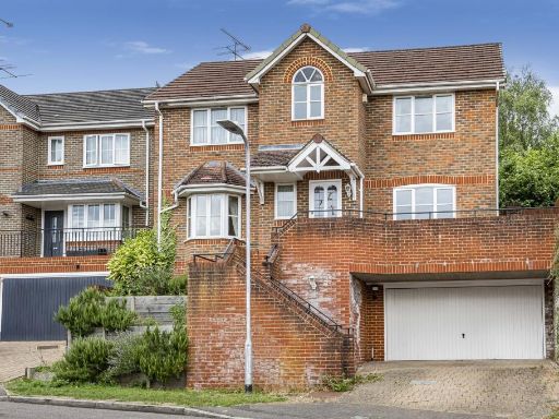 Similar property image